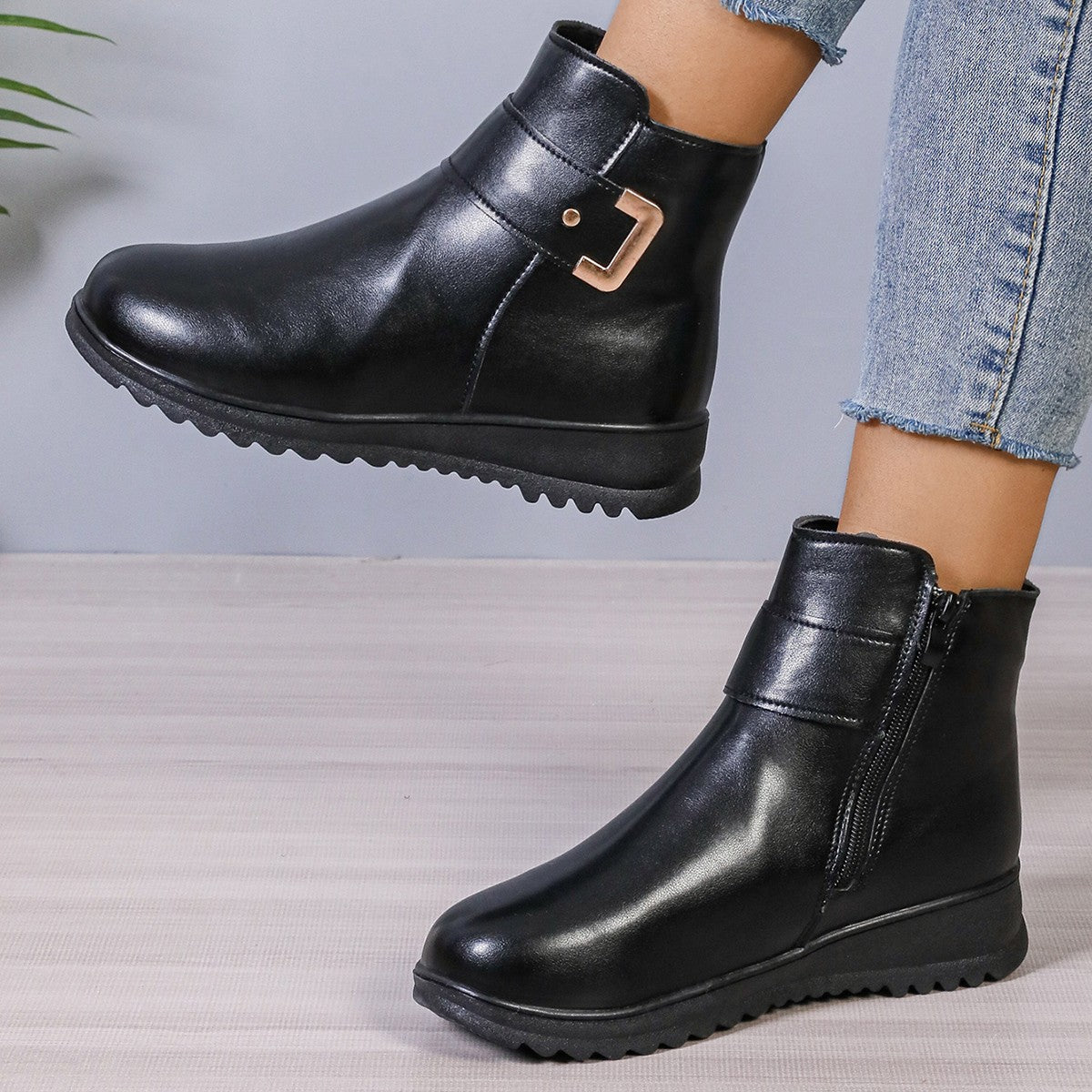 Fleece-Lined Faux-Leather Ankle Boots – Women – Black – worn, side