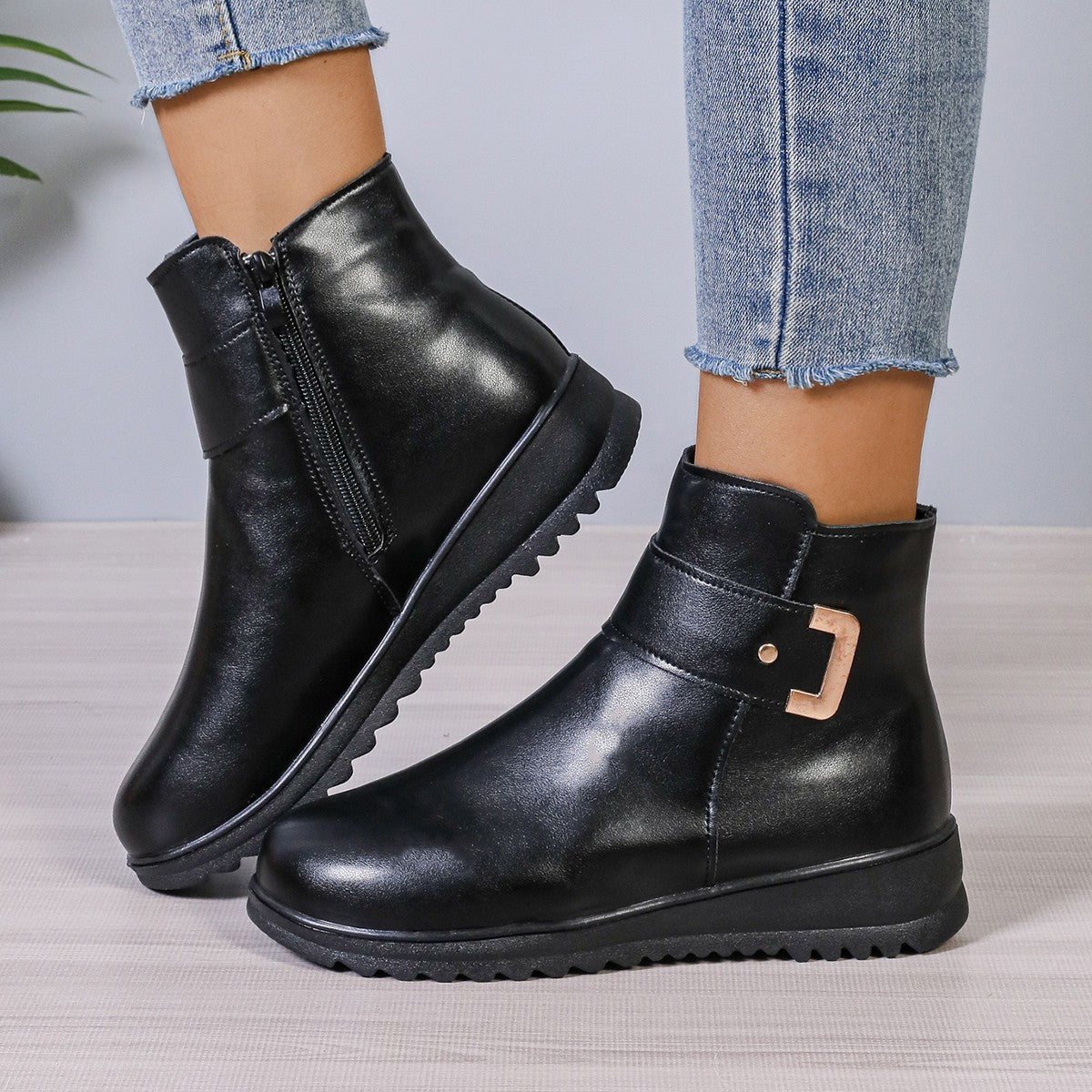 Fleece-Lined Faux-Leather Ankle Boots – Women – Black – pair