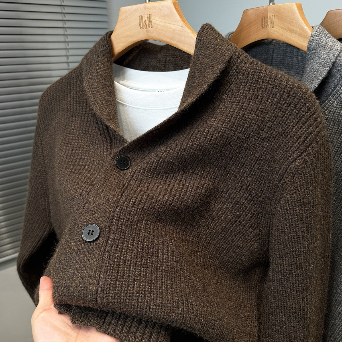 Shawl-Collar Ribbed Knit Cardigan – Men – Chocolate – front, close