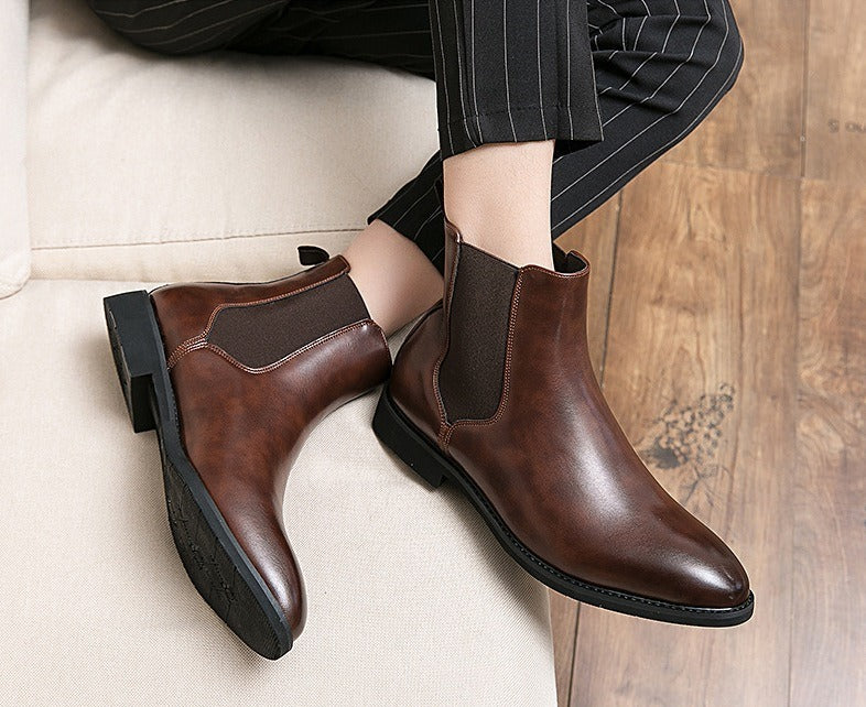Fleece-Lined Chelsea Boots, Leather-Look – Men – Brown – worn, pair