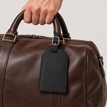 Leather-Look Luggage Tag, Privacy Flap – Men – Black – worn