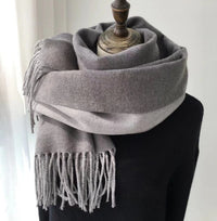 Two-Tone Reversible Fringed Scarf – Women – Grey – on mannequin