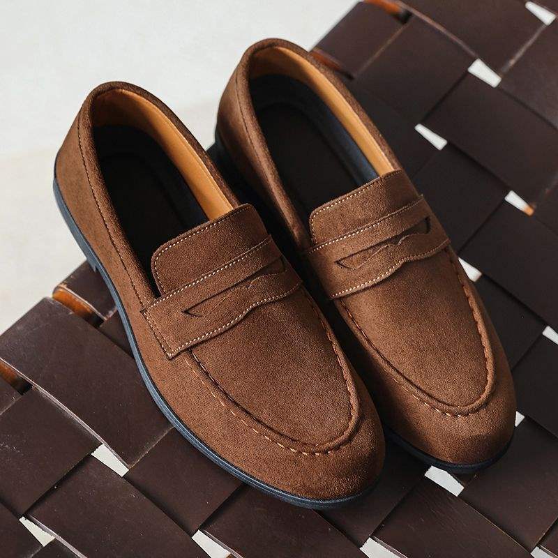 Suede-Look Penny Loafers – Men – Brown – pair