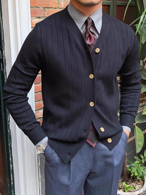 Wide-Rib V-Neck Button Cardigan – Men – Black – worn, close