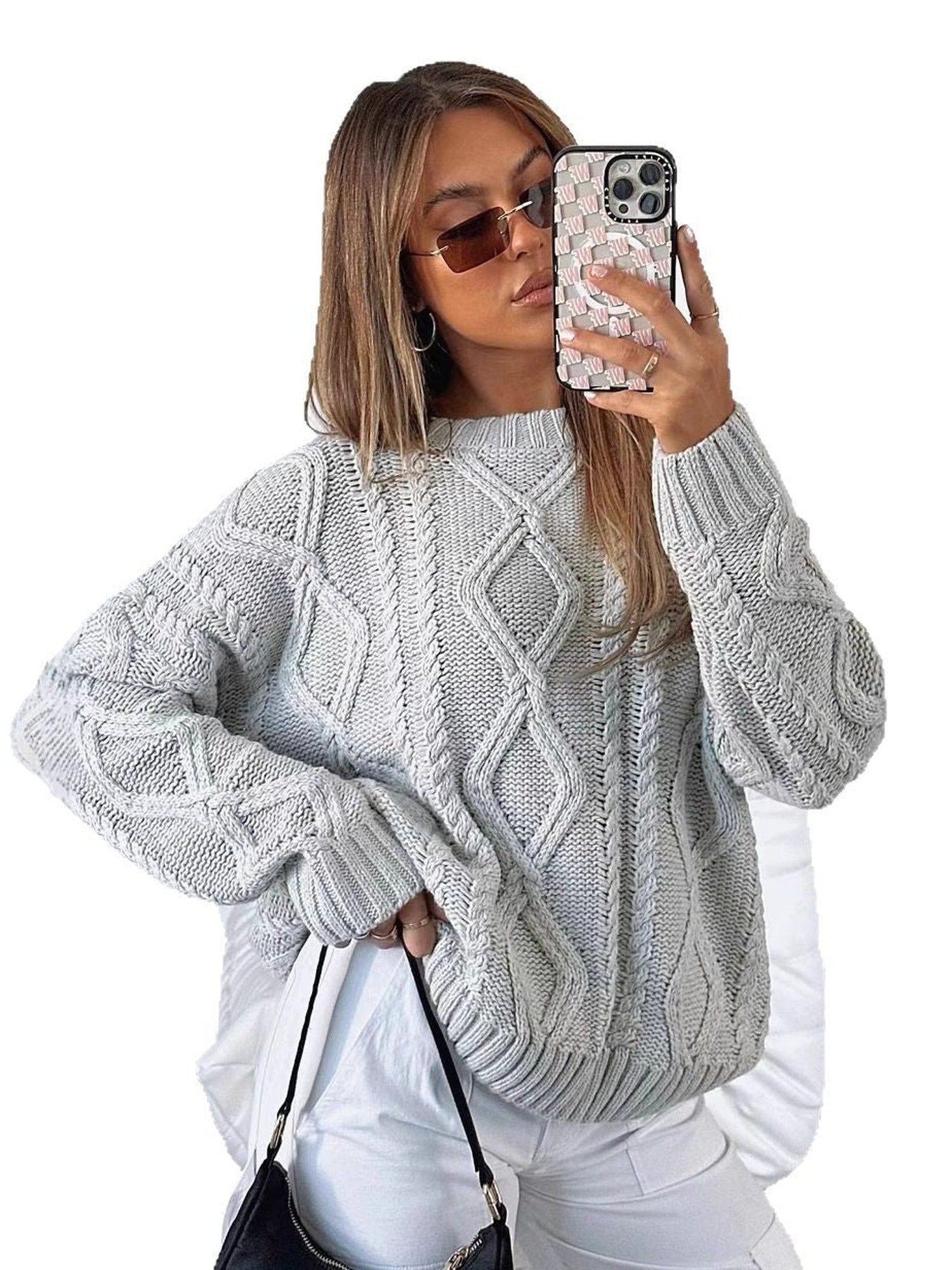 90–95% Acrylic Cable-Knit Crew-Neck Sweater – Women – Grey – worn