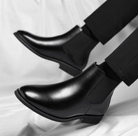 Classic Chelsea Boots, Leather-Look, Fleece Option – Men – Black – worn