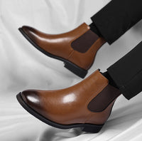 Classic Chelsea Boots, Leather-Look, Fleece Option – Men – Tan – worn