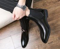 Fleece-Lined Chelsea Boots, Leather-Look – Men – Black – worn, side