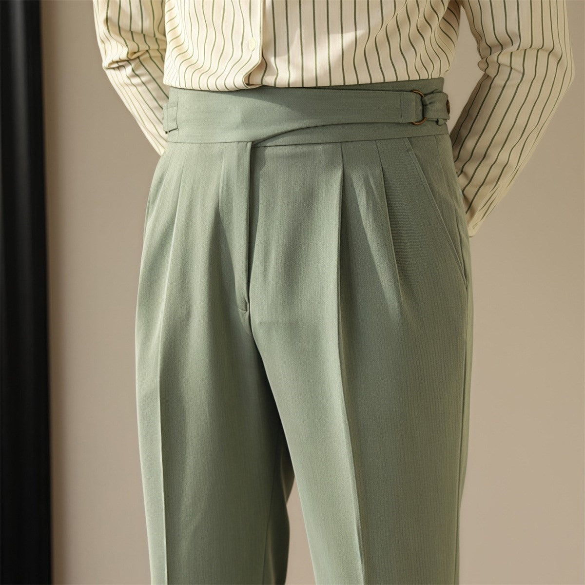 Extended-Tab Pleated Trousers, Side Buckle, No-Iron – Men – Olive – extended tab and pleats