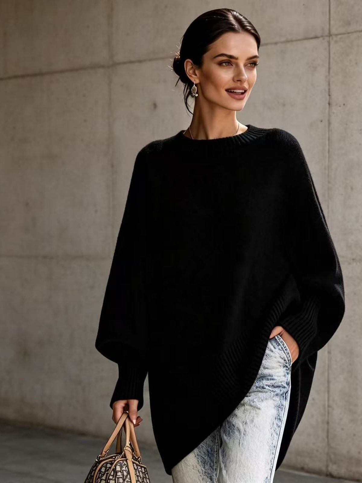 100% Polyester Oversized Batwing Sweater – Women – Black – worn