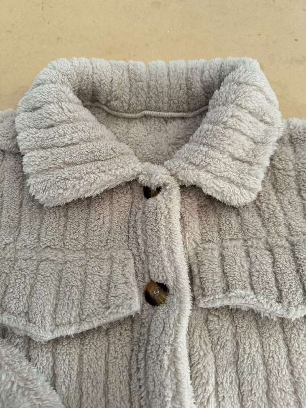 95% Polyester Ribbed Teddy Cropped Jacket – Women – Beige – button detail