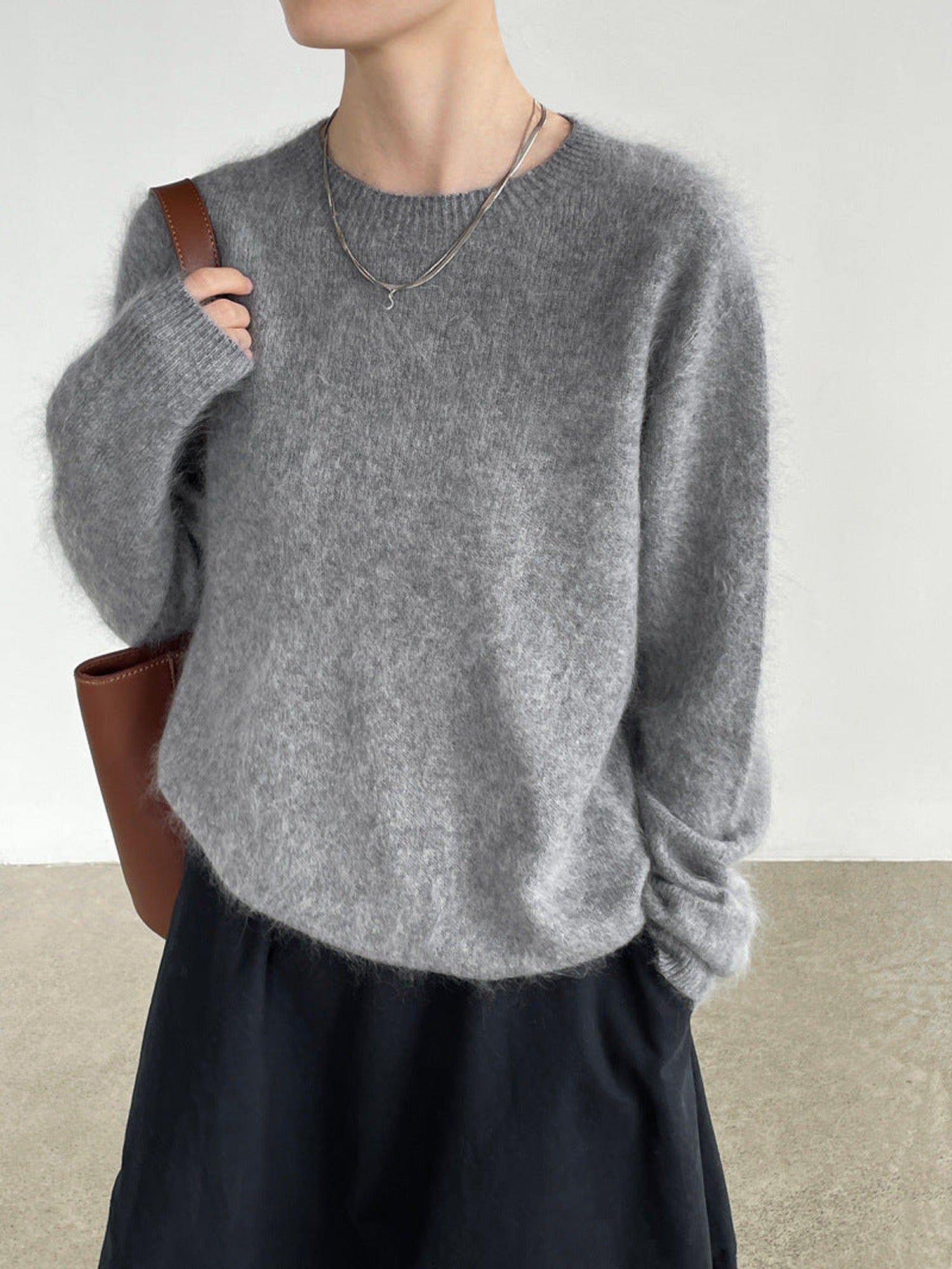90% Wool, 5% Cashmere, 5% Silk Crew-Neck Sweater – Women – Grey – worn