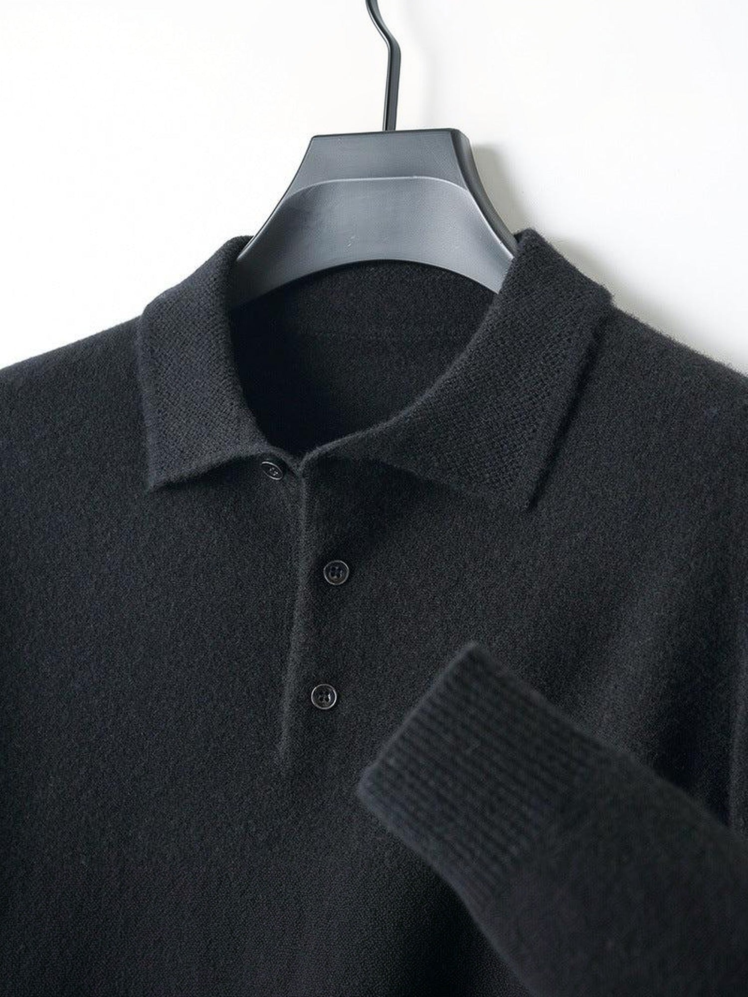 96–99% Wool Knit Polo Sweater, Long Sleeve – Men – Black – collar